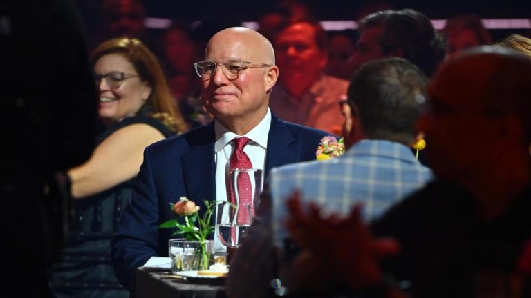 Lowe’s rival hikes dividend payout again in 2026